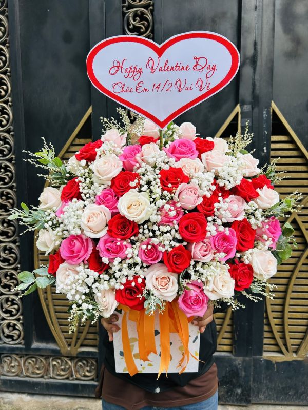 giỏ hoa chúc mừng
