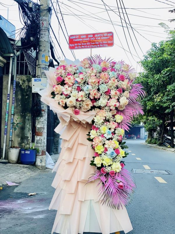 lẵng hoa chúc mừng