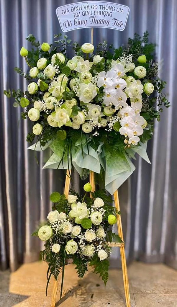 lẵng hoa chia buồn