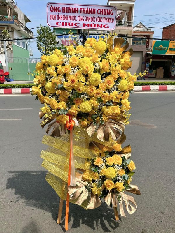 kệ hoa chúc mừng