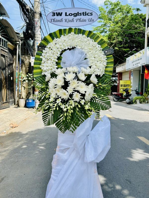vòng hoa chia buồn