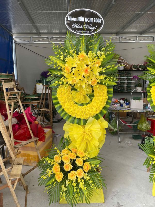 đặt hoa chia buồn quận 3