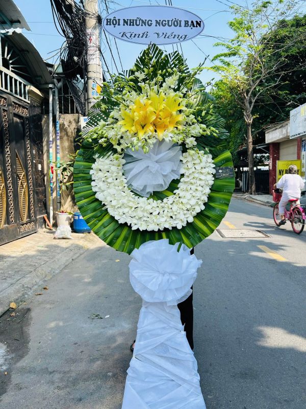 lẵng hoa chia buồn