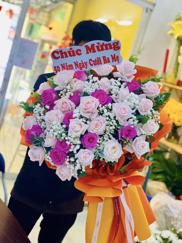 bó hoa chúc mừng 