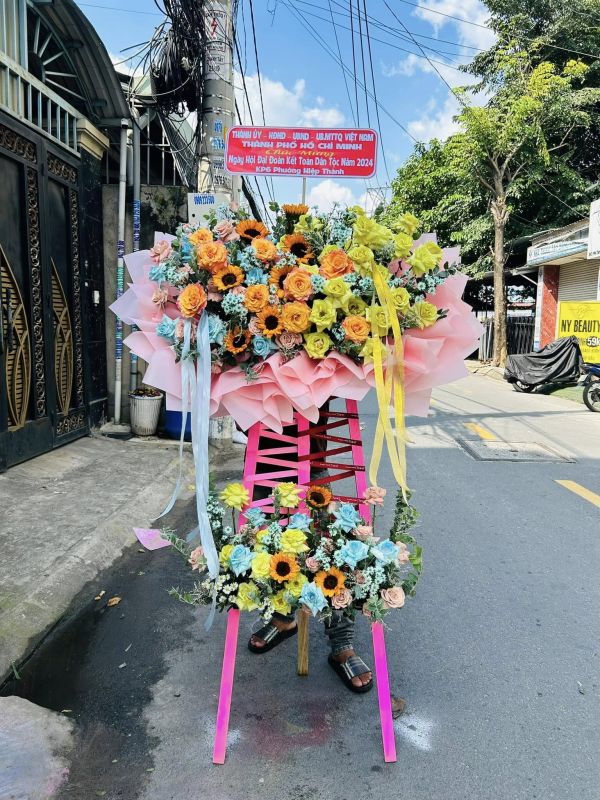 lẵng hoa chúc mừng