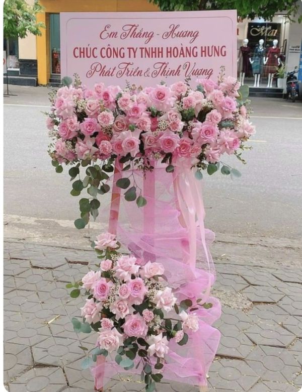 kệ hoa chúc mừng 