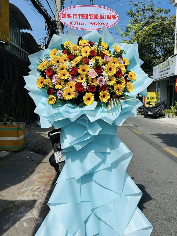 lẵng hoa chúc mừng