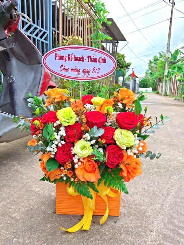 giỏ hoa chúc mừng