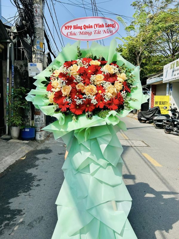 hoa chúc mừng quận phú nhuận