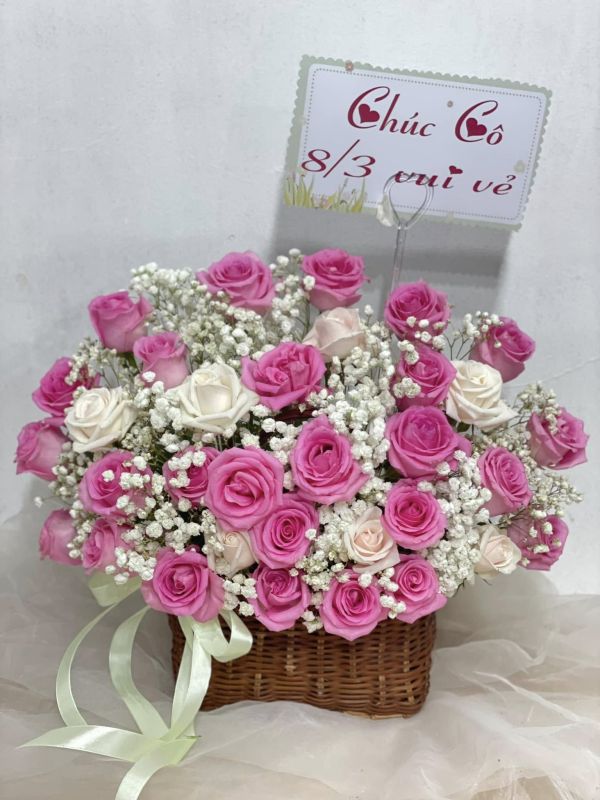 giỏ hoa chúc mừng