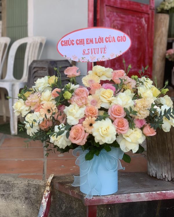 giỏ hoa chúc mừng