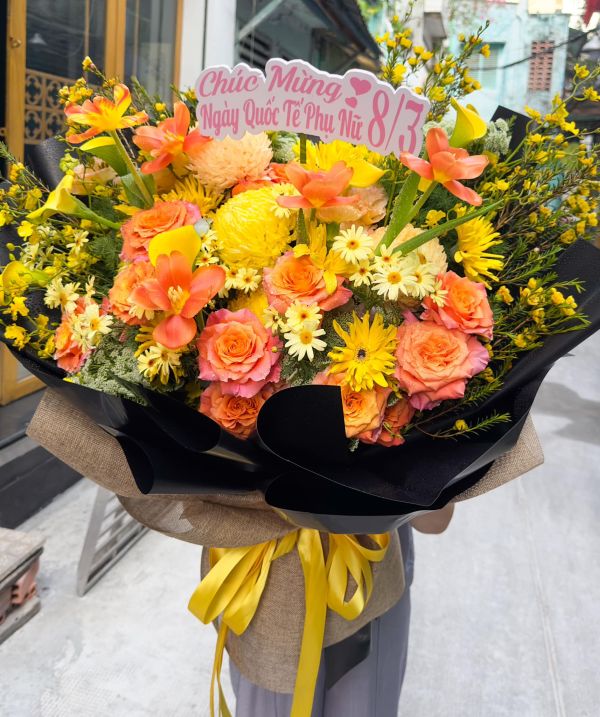 đặt hoa chúc mừng quận 5