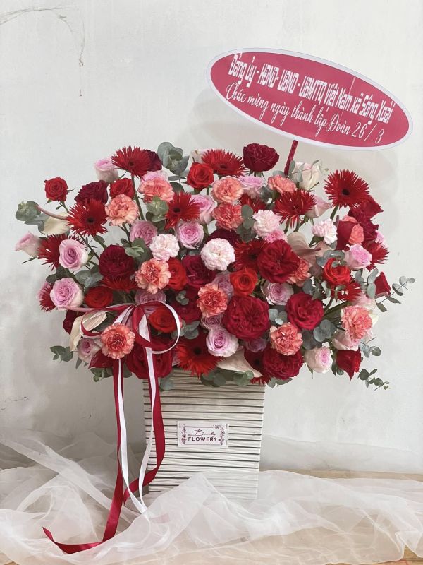 giỏ hoa chúc mừng