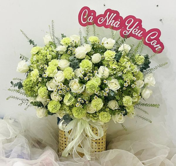 giỏ hoa chúc mừng