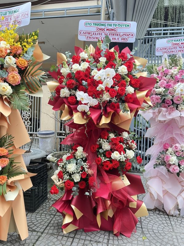 lẵng hoa chúc mừng