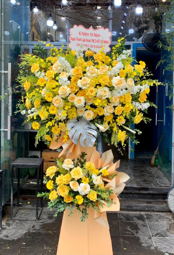 kệ hoa chúc mừng