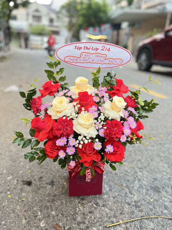giỏ hoa chúc mừng