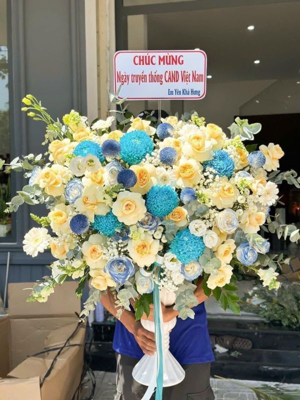 giỏ hoa chúc mừng