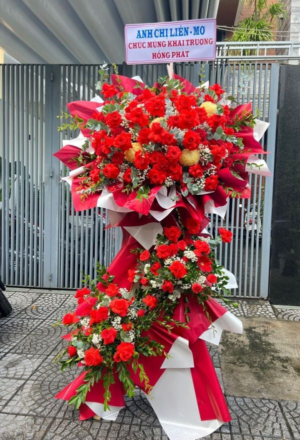 kệ hoa khai trương 