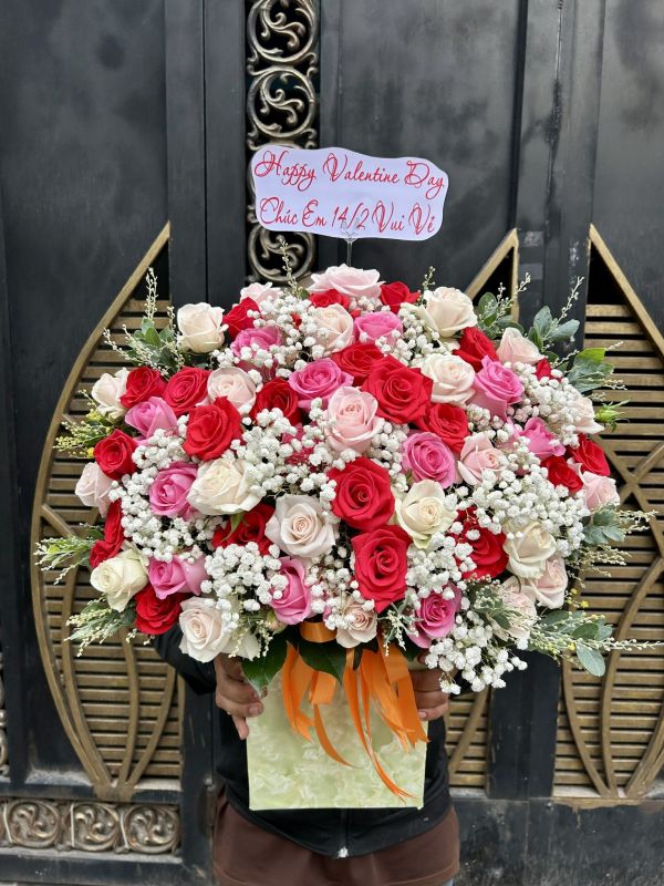 giỏ hoa chúc mừng